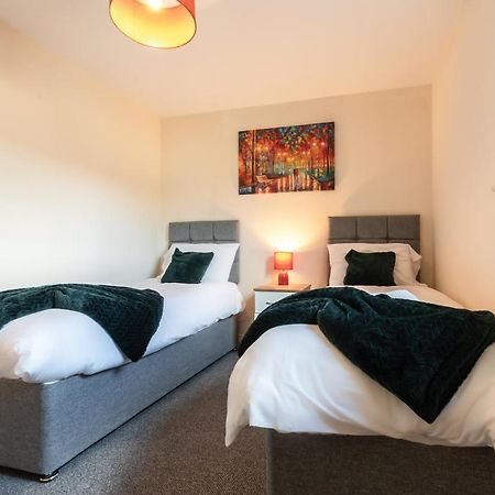 Best Price! 2 Bed City Centre - 4 Single Beds Or 2 Super King, Smart Tvs, Sofa Bed & Free Secure Parking 사우샘프턴 외부 사진