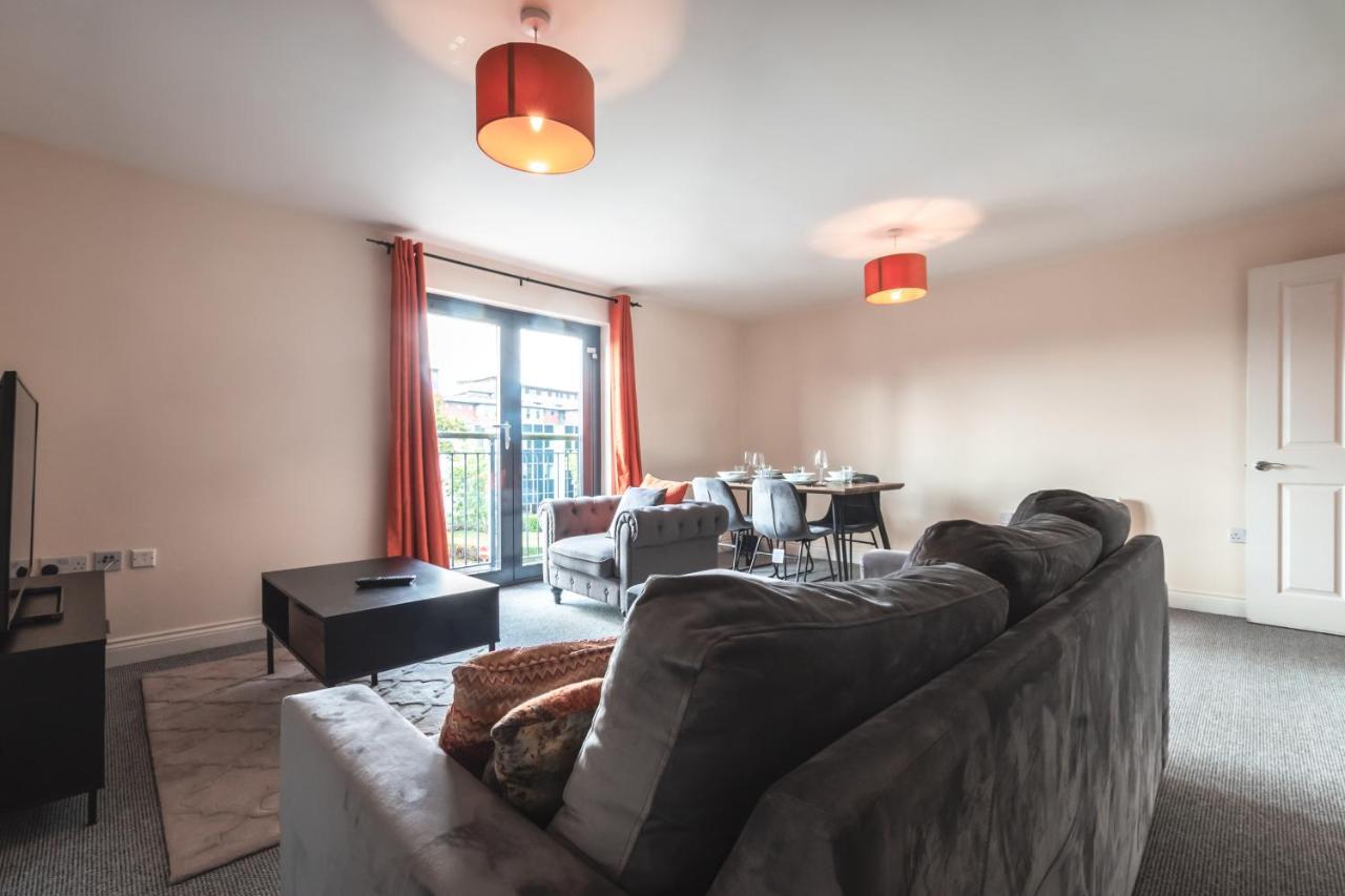 Best Price! 2 Bed City Centre - 4 Single Beds Or 2 Super King, Smart Tvs, Sofa Bed & Free Secure Parking 사우샘프턴 외부 사진