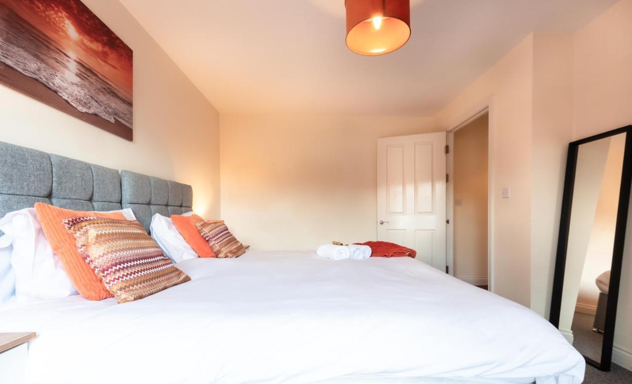 Best Price! 2 Bed City Centre - 4 Single Beds Or 2 Super King, Smart Tvs, Sofa Bed & Free Secure Parking 사우샘프턴 외부 사진