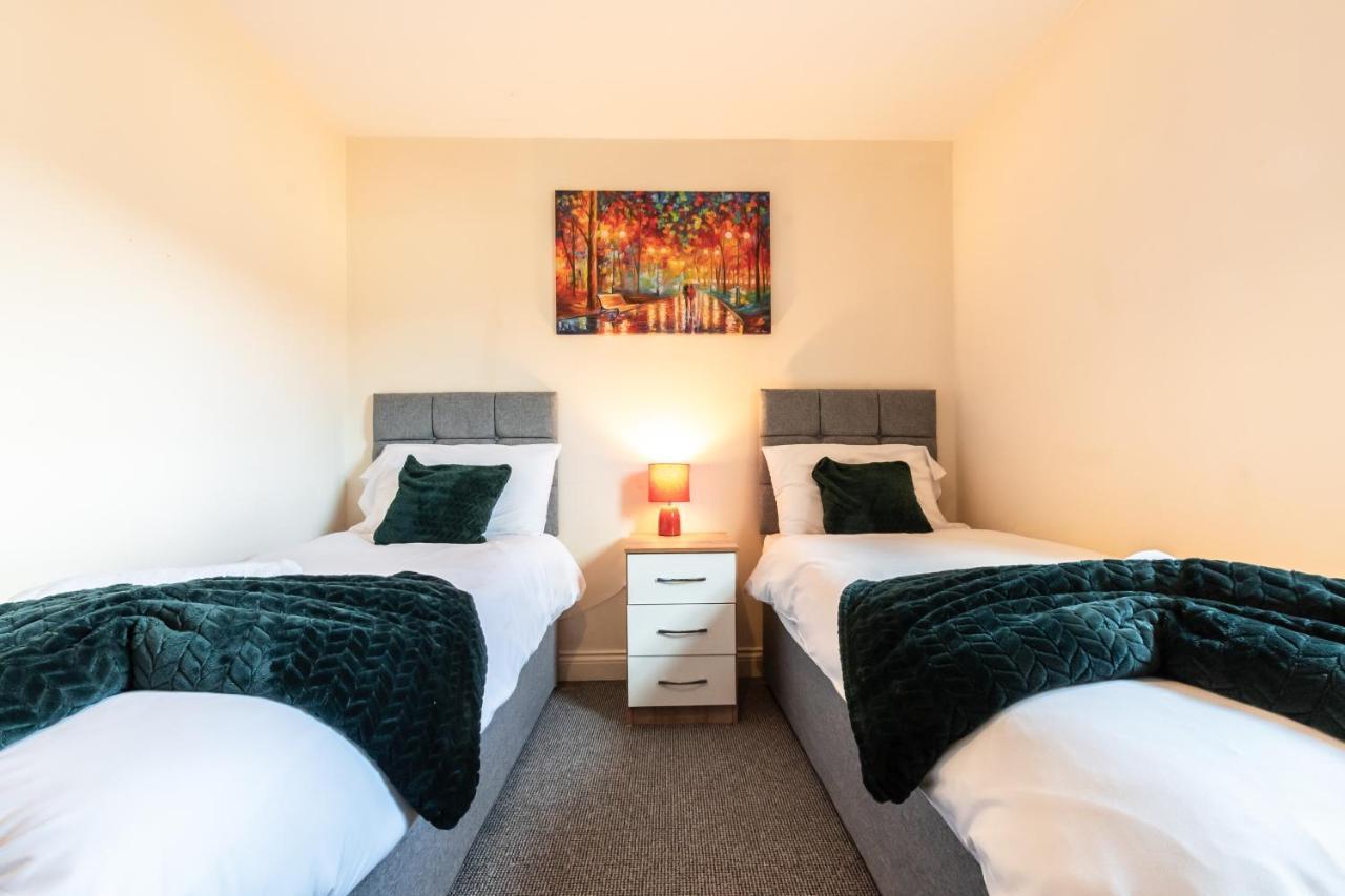Best Price! 2 Bed City Centre - 4 Single Beds Or 2 Super King, Smart Tvs, Sofa Bed & Free Secure Parking 사우샘프턴 외부 사진
