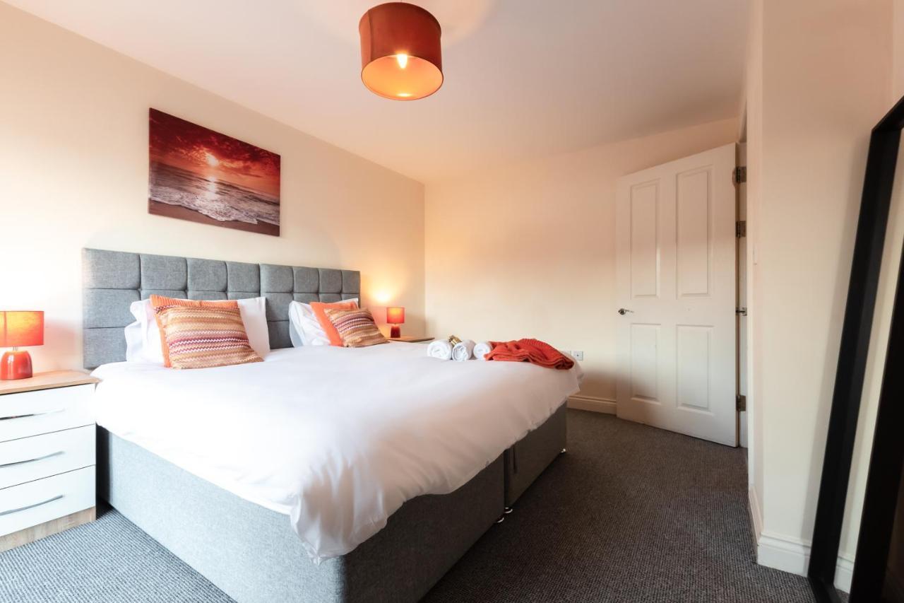 Best Price! 2 Bed City Centre - 4 Single Beds Or 2 Super King, Smart Tvs, Sofa Bed & Free Secure Parking 사우샘프턴 외부 사진