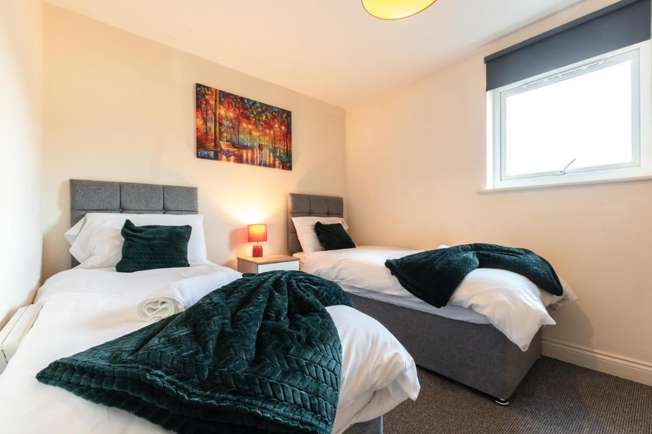 Best Price! 2 Bed City Centre - 4 Single Beds Or 2 Super King, Smart Tvs, Sofa Bed & Free Secure Parking 사우샘프턴 외부 사진